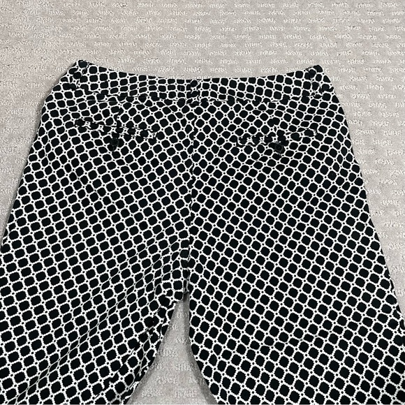 Zac&Rachel Women Pants White Black Pattern Size 6 Stretch Capri Style Dress Pant - Picture 7 of 7
